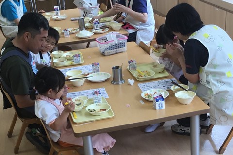 幼稚部摂食